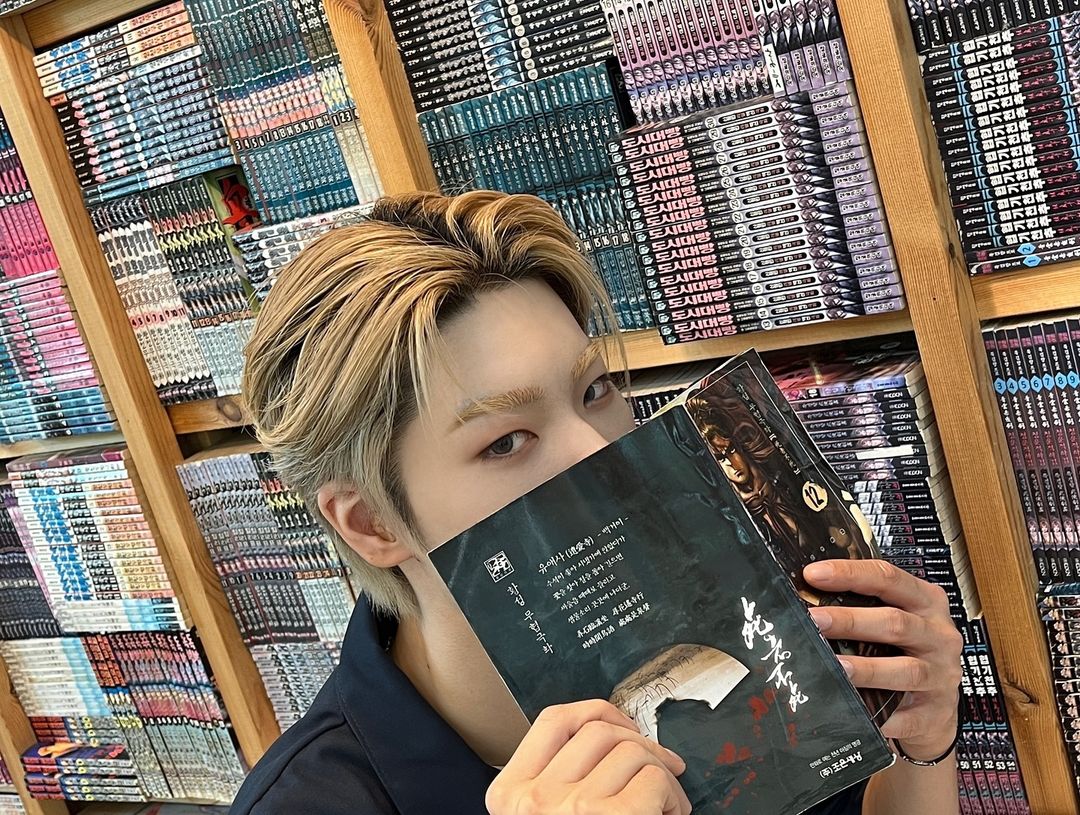BigOceanArchive's tweet photo. 📸 - 240622 Instagram

[jiseok] 👀 Let‘s read book together, PADO!

[지석] 👀 같이 봐요, 파도!

#bigocean #bigoceanjiseok #jiseok #빅오션 #빅오션지석 #지석 #cafe #cafephoto #boyfriendgifs #photo #selfie #selfitime #lifestyle #daily https://t.co/YQ6xxmuVHw