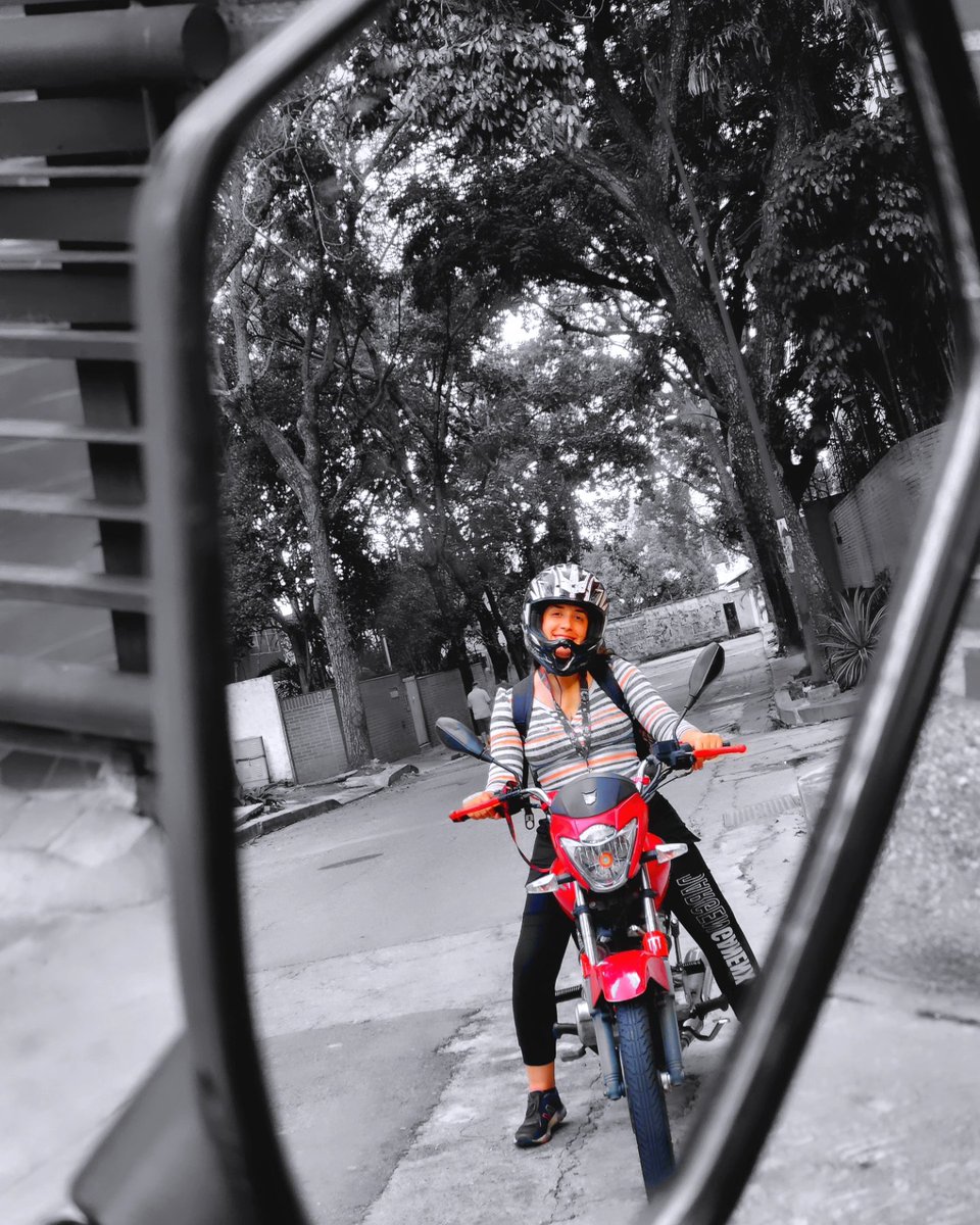 CeeReO2Ve's tweet image. Amor por el retrovisor.