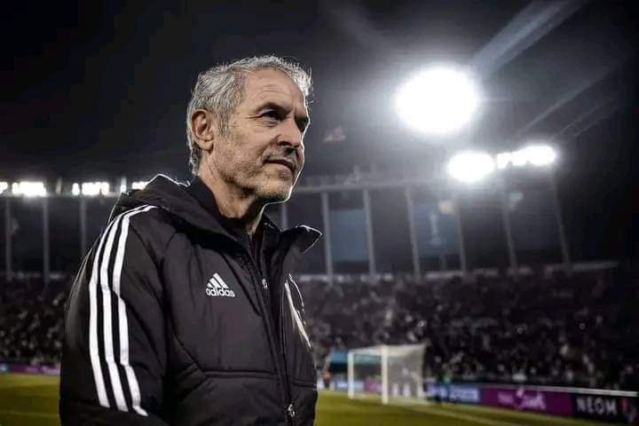 mo7am3dsaleh's tweet photo. كل الدعم يا كوتش في كل وقت وفي اي مكان ضد اللي بيحصل وبيتحضر ليك .. انت فرحتني وعيشتني لحظات جميله مع فريقي اللي بحبه وبشجعه .. انت بقيت جزء مهم جدا من ��اكره جمهور الأهلي عبر التاريخ .. وايا كان الموقف اللي جاي هتفضل مقدر عندي بأعلي شكل ممكن ❤️

#طلبات_كولر_ياخطيب https://t.co/rkXiIWgbM5