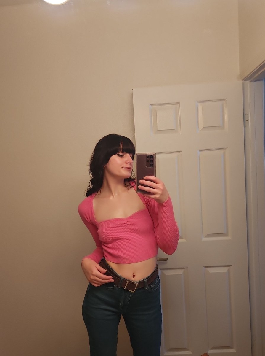 ceo of (sixteen) saltines tweet media