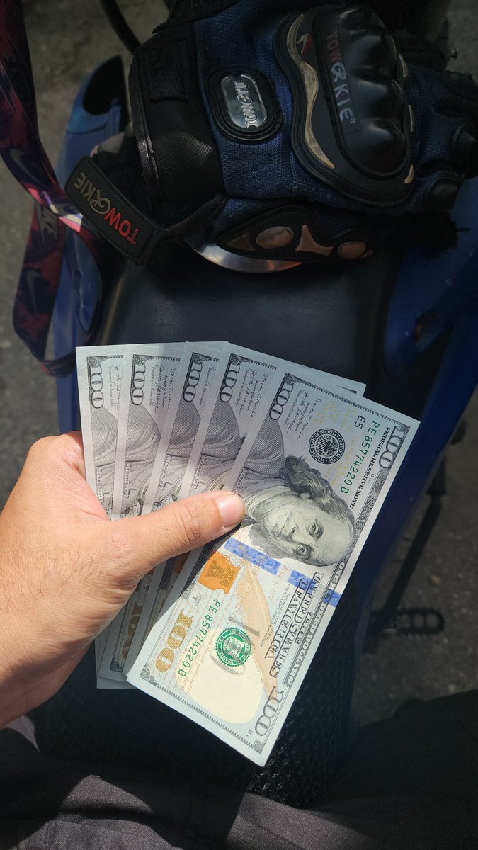 CeeReO2Ve's tweet image. Like para que te lleguen a las manos.