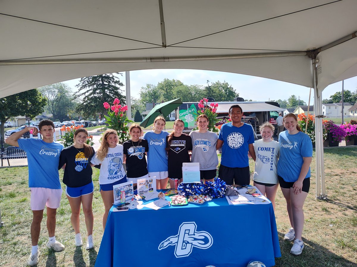 CCHS_CometsAD tweet media