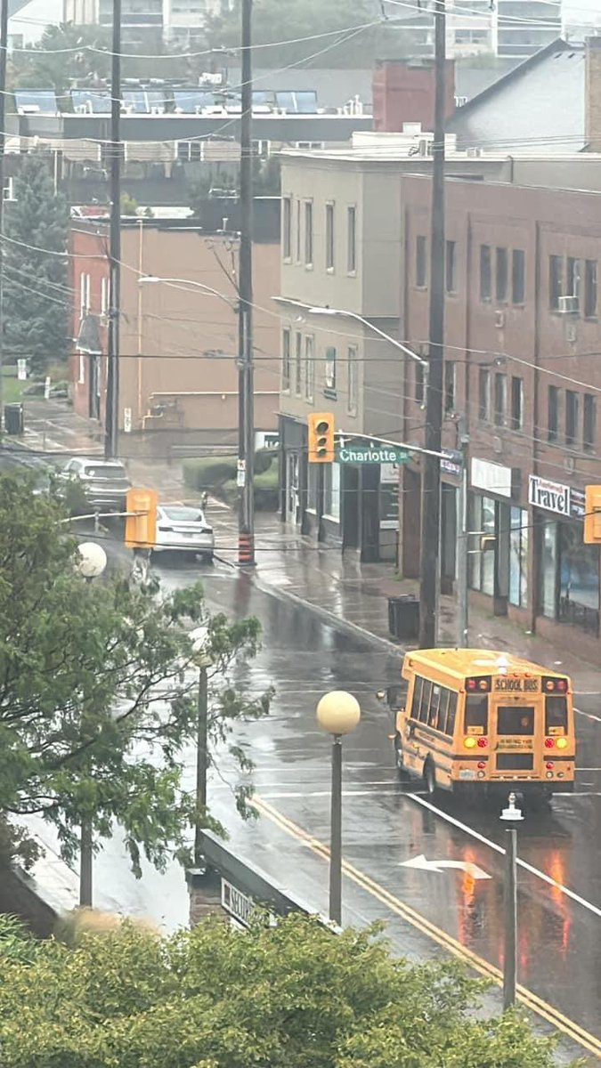 Oldies 96.7 tweet media