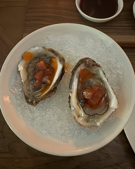 A few bites from last night. 🦪 https://t.co/1yaXBuVak4<a href="/tag/throne"class="tags"><span>#throne</span></a><a href="/tag/wishlist"class="tags"><span>#wishlist</span></a>