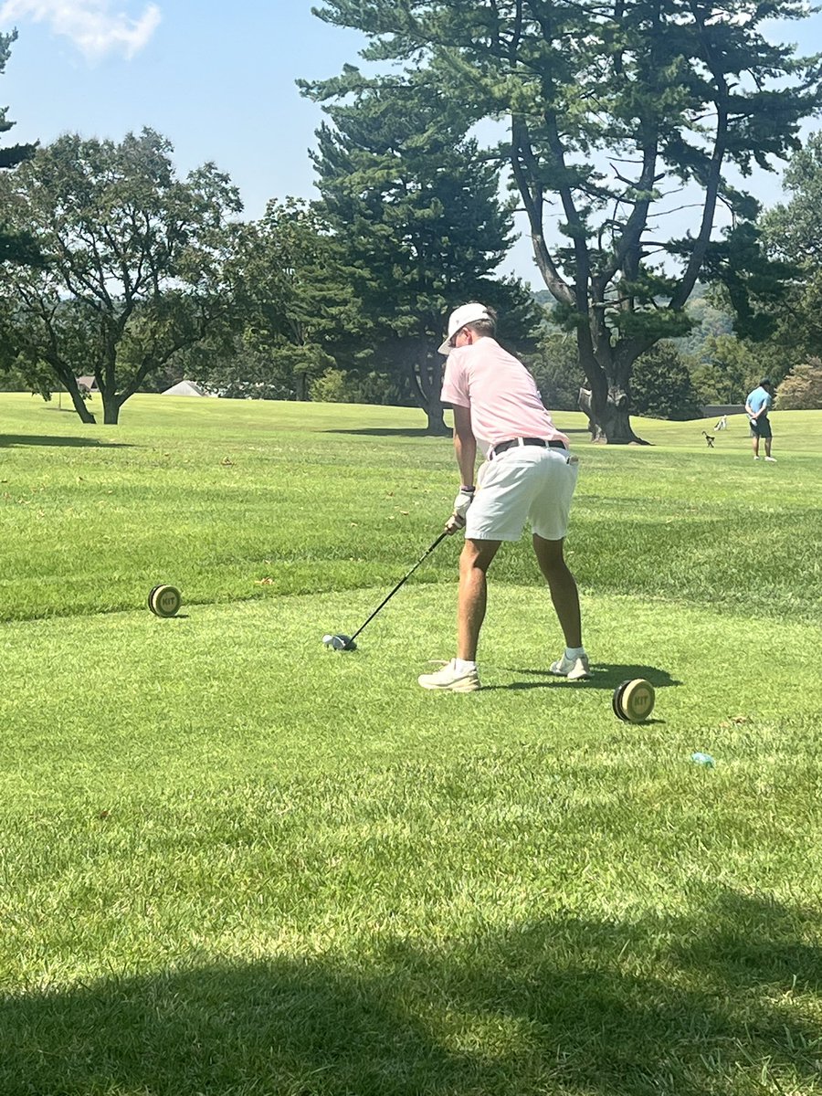 FDHSGolf tweet media