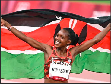 DenisMugo001's tweet photo. When you realize those sculptures of our athletes were coded in HTML... with no closing tags. 🏃♂️🤦♂️ Shoutout to @FerdinandOmanyala, @FaithKipyegon, and @marymoraa for making us proud—unlike those statues! #CodingFails #KenyanArt #Olympics https://t.co/poVnZfmIbt