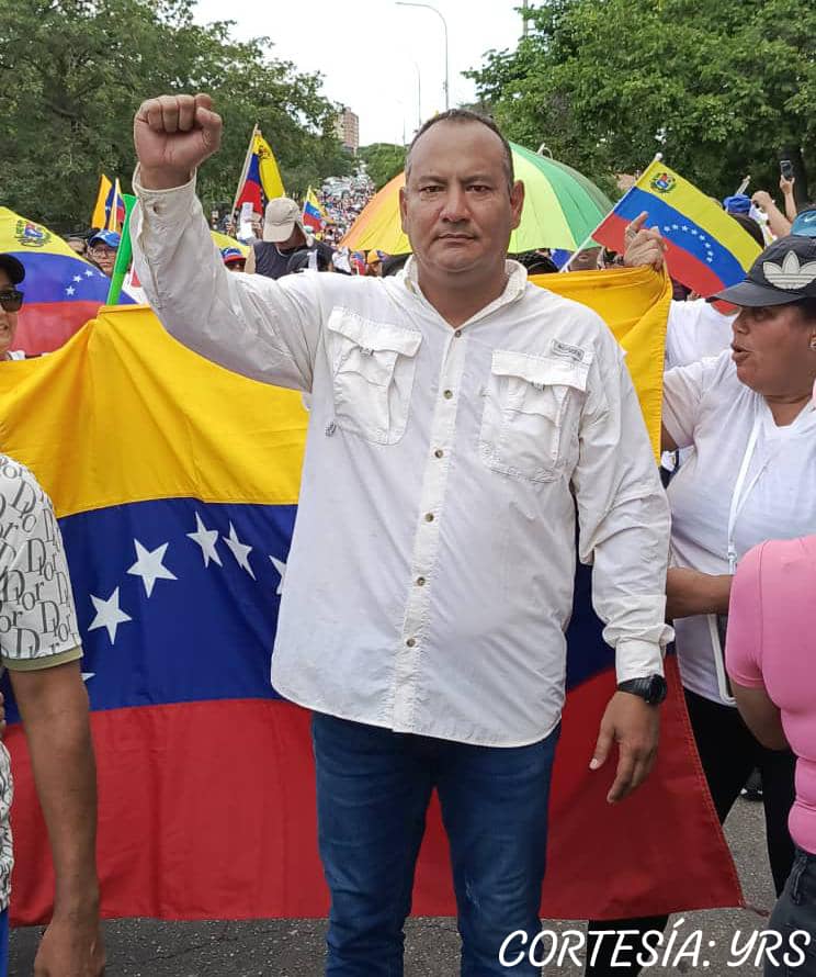 #17Ago | Centenares de Ciudadanos marcharon y se concentraron en la emblemática REDOMA DE CHILEMEX, CD. GUAYANA, EDO. BOLÍVAR para manifestar su apoyo a la verdad y exigir transparencia en el reciente Proceso electoral

<a href="/MariaCorinaYA/">María Corina Machado</a>
<a href="/EdmundoGU/">Edmundo González</a>
<a href="/ConVzlaComando/">Comando ConVzla</a>