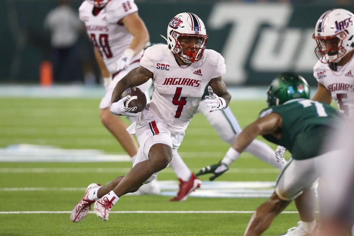 Louisville announces WR Caullin Lacy will be out 6-8 weeks with a broken collarbone. 

Was a top transfer this offseason. Posted 91 receptions for 1,316 yards and seven touchdowns in 2023 at South Alabama. 

More via <a href="/NickSchultz_7/">Nick Schultz</a>: on3.com/college/louisv…