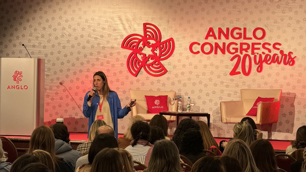 5 hábitos mentales para el bienestar by Lorena Estefanell. 

🔴 Anglo Congress: 20 years 🔴