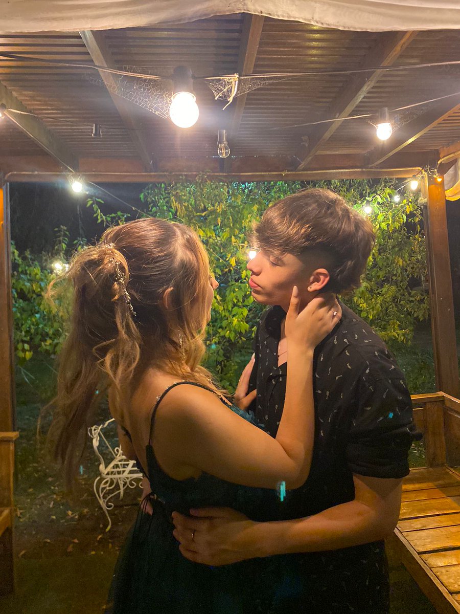 Hace exactamente 2 años conecté con la persona más importante de mi vida 💚