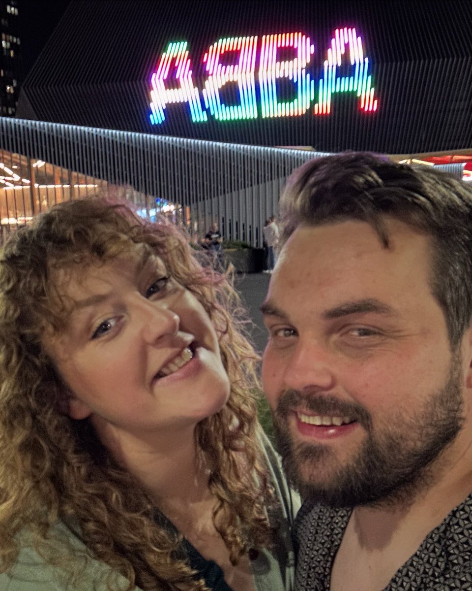 🦅 #ABBAVoyage