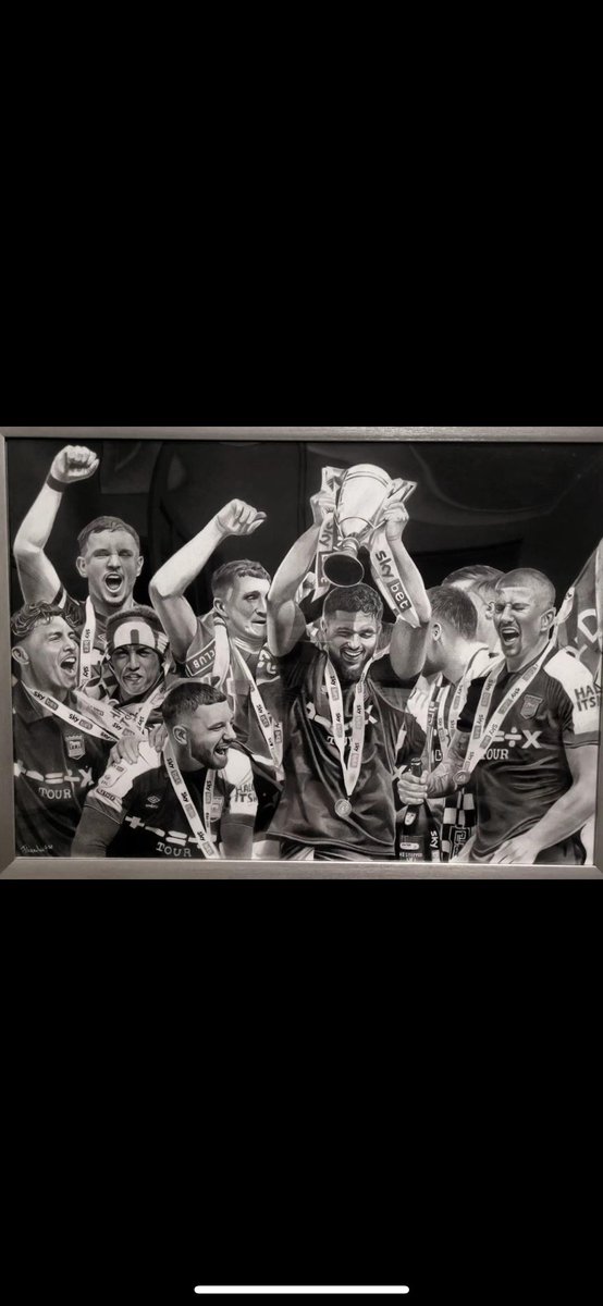 A great pencil drawing of ipswich Town by <a href="/JazLambert/">Jazmine</a> this took her over 24hours would appreciate any retweets guys hopefully ipswich Town f.c will see this she's an ipswich artist.<a href="/FabioWardley/">Fabio Wardley</a> <a href="/ConorChaplin10/">Conor Chaplin</a> <a href="/IpswichTown/">Ipswich Town</a> <a href="/IpswichGov/">IpswichGov</a> <a href="/ITFCFoundation/">Ipswich Town Foundation</a> <a href="/ITFCWomen/">Ipswich Town F(C) Women</a> #ipswich