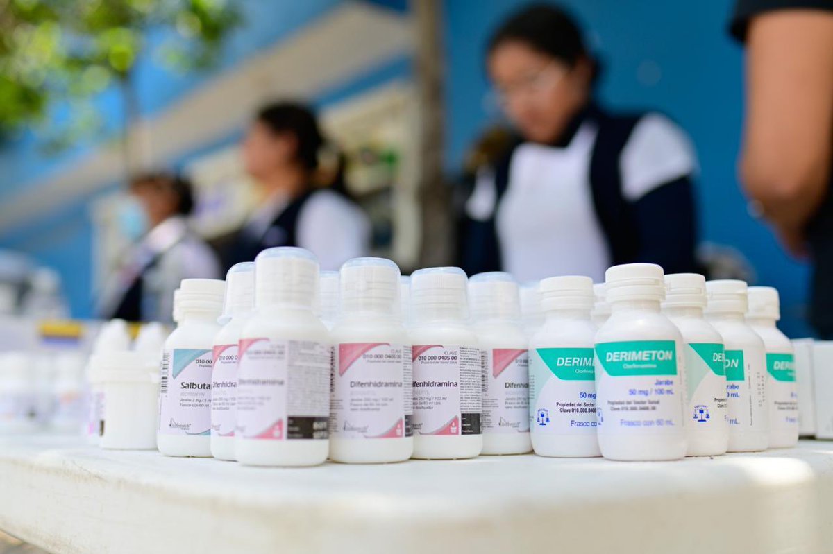 poloespejel's tweet photo. 🔴#Chalco Llegan estado de fuerza de 400 personas y 2 plantas potabilizadoras para atender contingencia de 600 vecinos de las colonias #CulturasDeMéxico y #Jacalones tras 15 días inundados con aguas negras. En el sitio @SEMAR_mx @SEDENAmx @GN_MEXICO_ @pciviledomex https://t.co/35F9cLyrJs