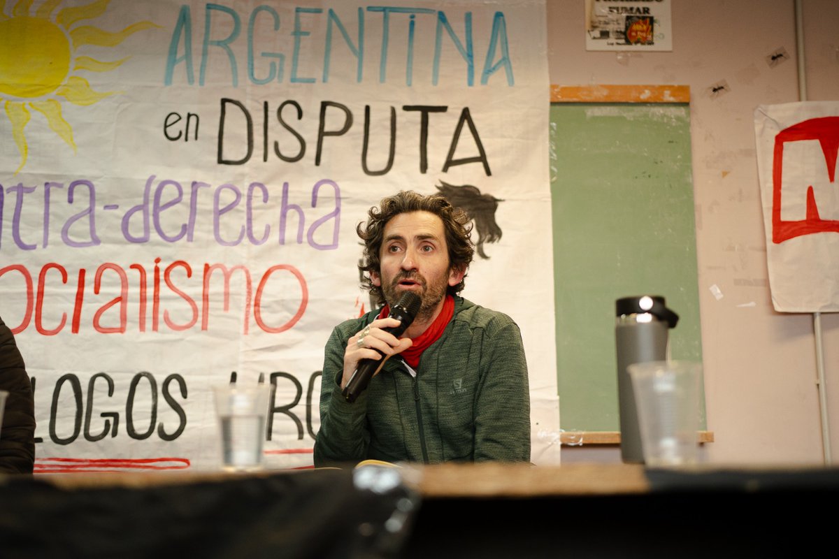 #AHORA Cuarta charla del ciclo "Argentina en disputa: Ultraderecha y socialismo" con <a href="/GuilleFolguera/">Guillermo Folguera</a>, Licenciado en Filosofía y Doctor en Ciencias Biológicas y <a href="/jessi_gentile/">Jessi Gentile</a>, coordinadora de la Red Ecosocialista <a href="/eco_mst/">Red Ecosocialista MST</a>