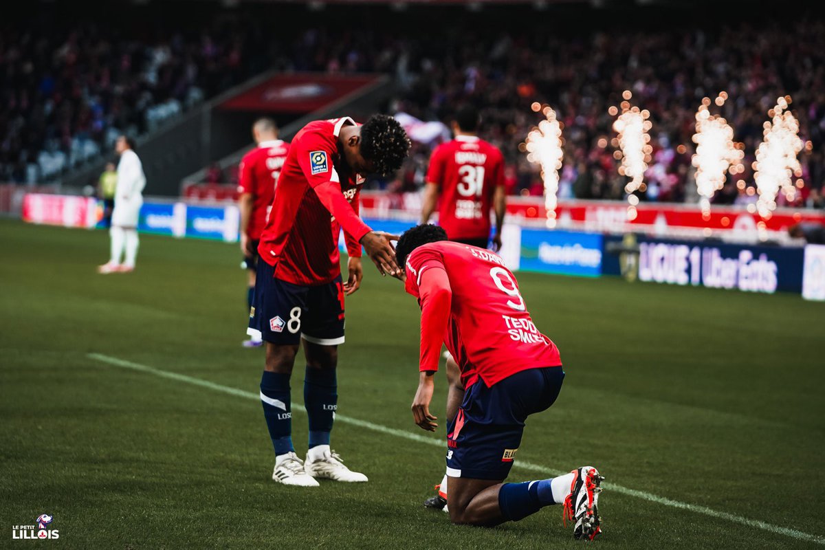 Evanrelscars's tweet photo. La célébration de @itsJoDavid ce soir 💔

Revient nous vite @agomes_47 ❤️🤍 https://t.co/KS9vvHOjRc