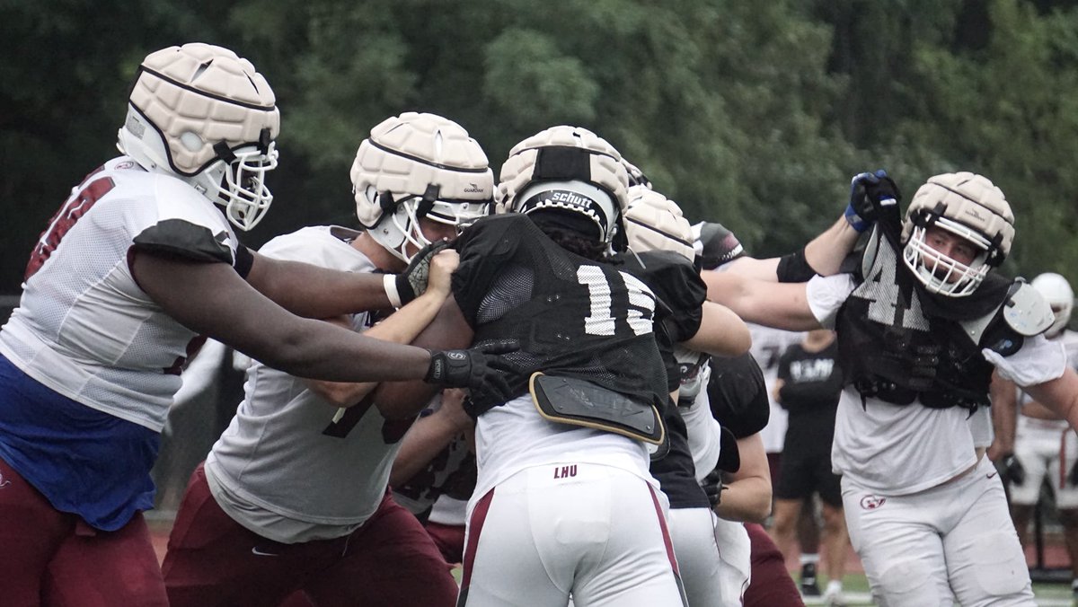 LHU_Football's tweet photo. The first week of camp is officially in the books!
💪💪💪

#LockedIn🔒🦅 https://t.co/qIelMW3ViN