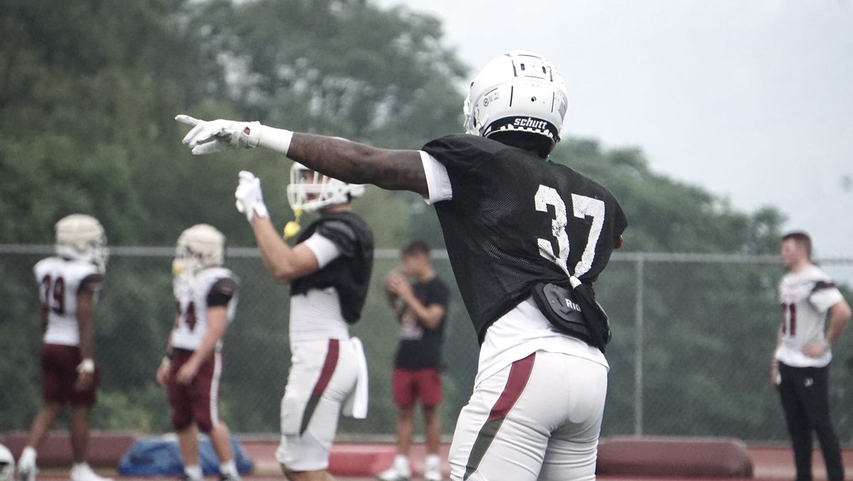 LHU_Football's tweet photo. The first week of camp is officially in the books!
💪💪💪

#LockedIn🔒🦅 https://t.co/qIelMW3ViN