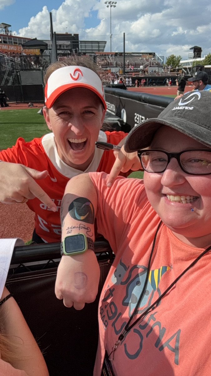 boo2402's tweet photo. @samfischer52 When one of your favorite player is retiring what do you do… get her signature autographed on you of course!!! Thank you Sam for being so amazing and kind. Truly going to miss you ❤️ https://t.co/YbdJcPpBK9