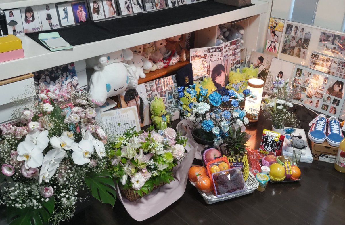 miduking___'s tweet image. お花贈ってくれてありがとうございます。
ファンのままでいてくれて嬉しいです。