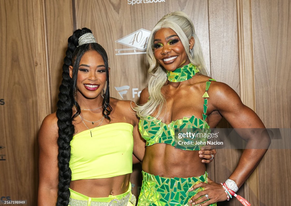 Can’t weather my reign. 𖣩 NOT @Jade_Cargill. tweet media