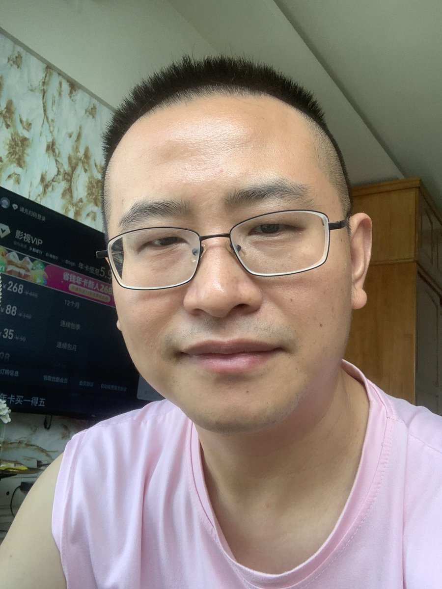 JamesCageWhite's tweet image. I’m learning word . To make gird