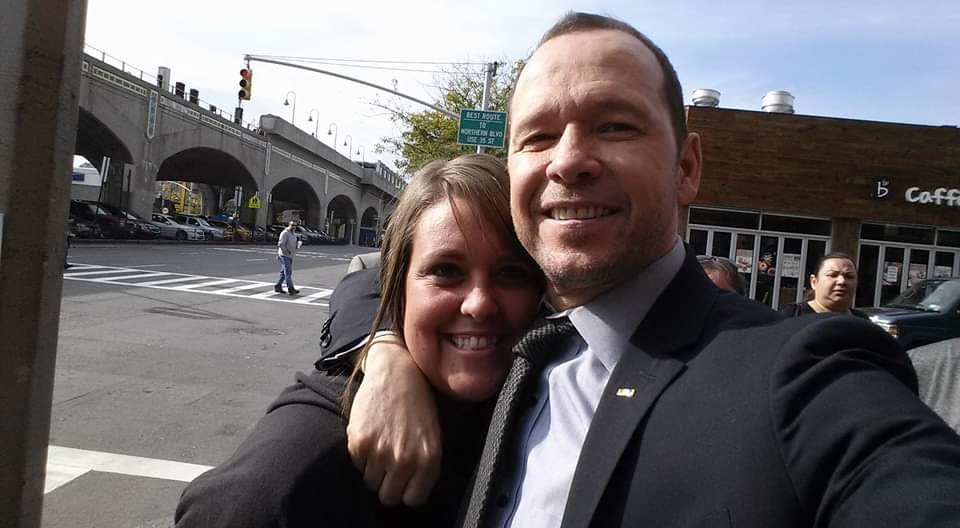 AdrienneC423's tweet photo. @DonnieWahlberg happy birthday to you! I hope you felt love to the depths of your soul today. You deserve it. 😘 https://t.co/mbYemDcZD3