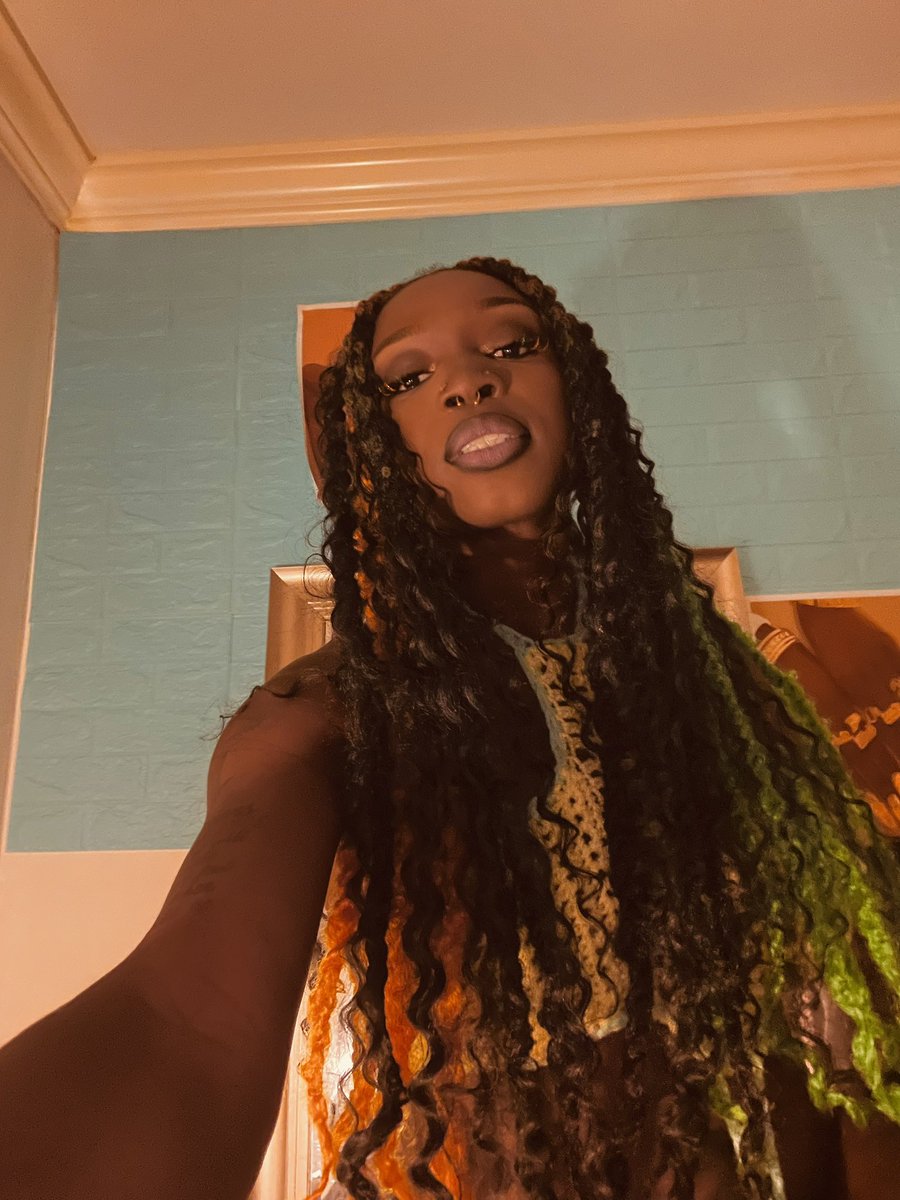 Gee•anni•💐 tweet media