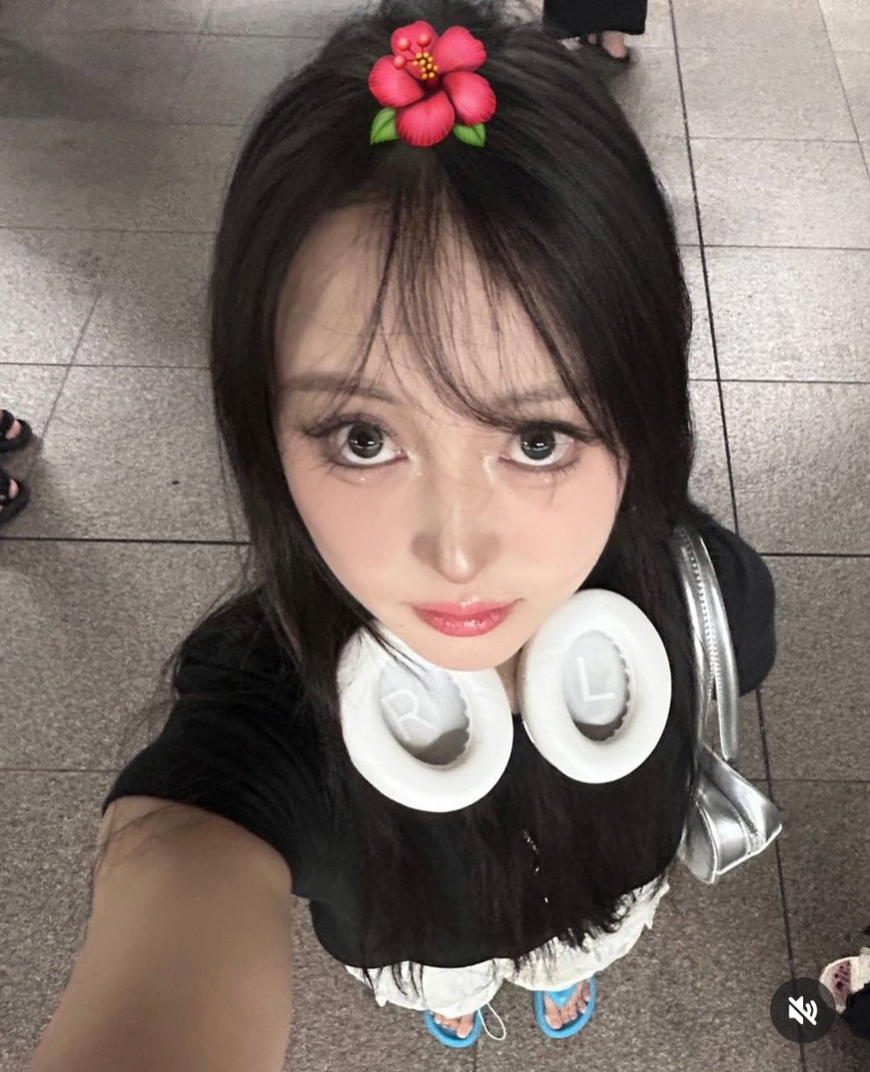 bugachus's tweet photo. I can't stop thinking about if Yoona debuted with XG, she would of fit so well with them https://t.co/lr16vQyyVc