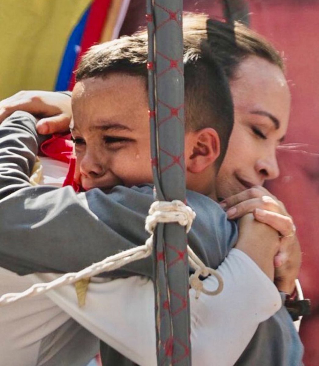 𝔸𝕣𝕥𝕦𝕣𝕠 ℂ𝕒𝕤𝕥𝕒𝕘𝕟𝕖́ ℂ𝕠𝕦𝕥𝕦𝕣𝕚𝕖𝕣 tweet media