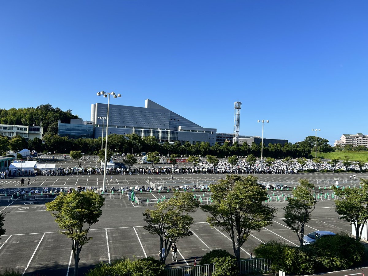 superVtime's tweet photo. サマソニ7:00でこれ。w
#サマソニ大阪 https://t.co/lUX5IZogco