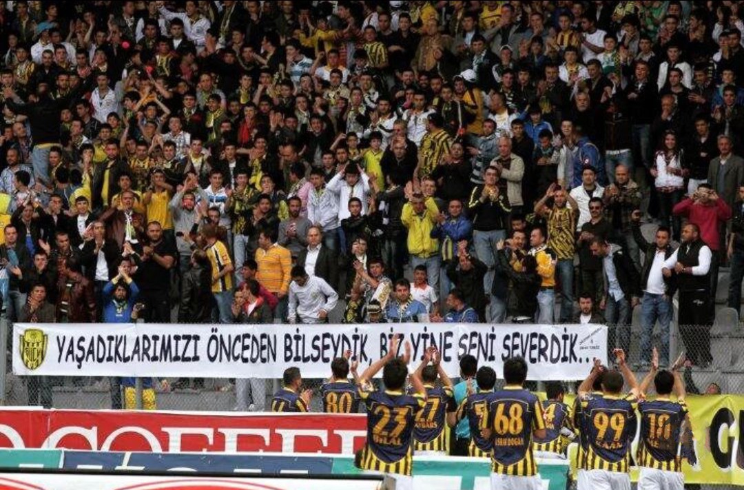 19onvids tweet media