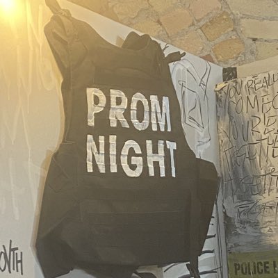 369Moldavite's tweet photo. #PROMNIGHT https://t.co/zbcP2803HN