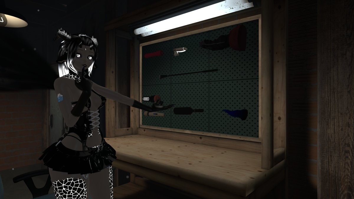 VortexRealm_'s tweet image. Wanna decorate The Basement with me?
#VortexRealms #vrchat #vrchatworld #vrchatnsfw #vrclewd #lewdvr