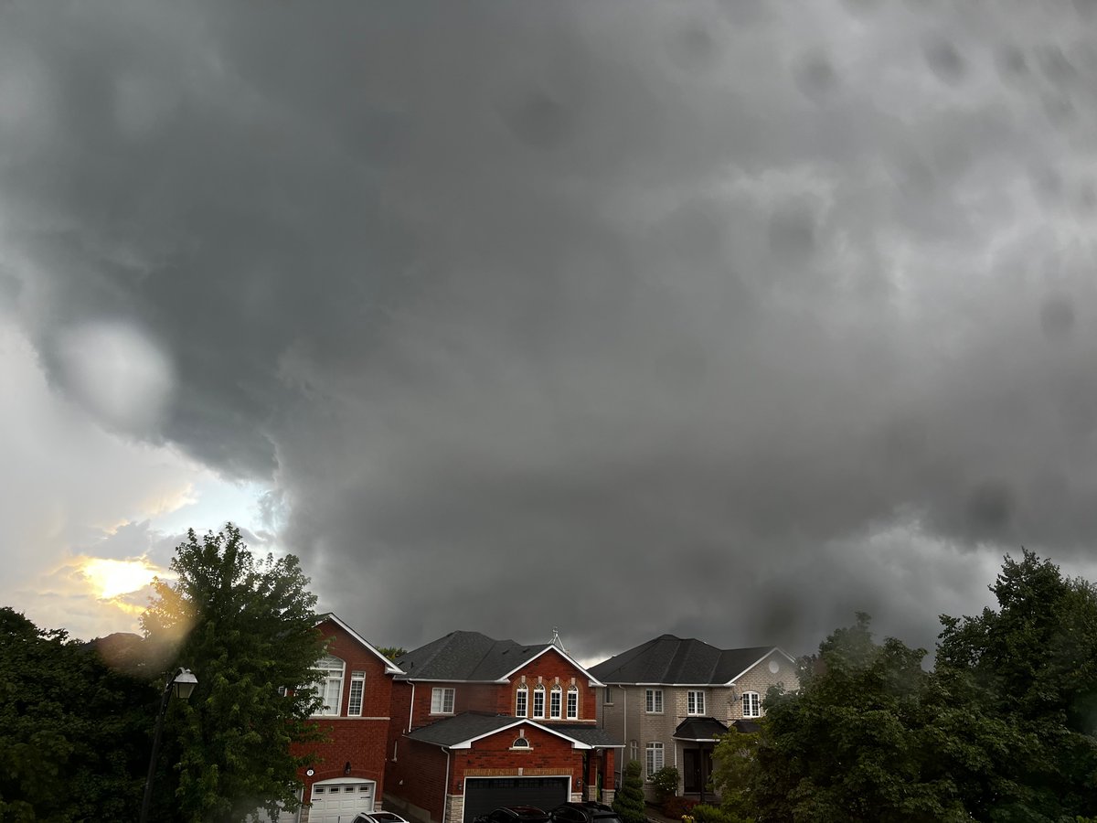 #onstorm beast of a storm south of Bolton