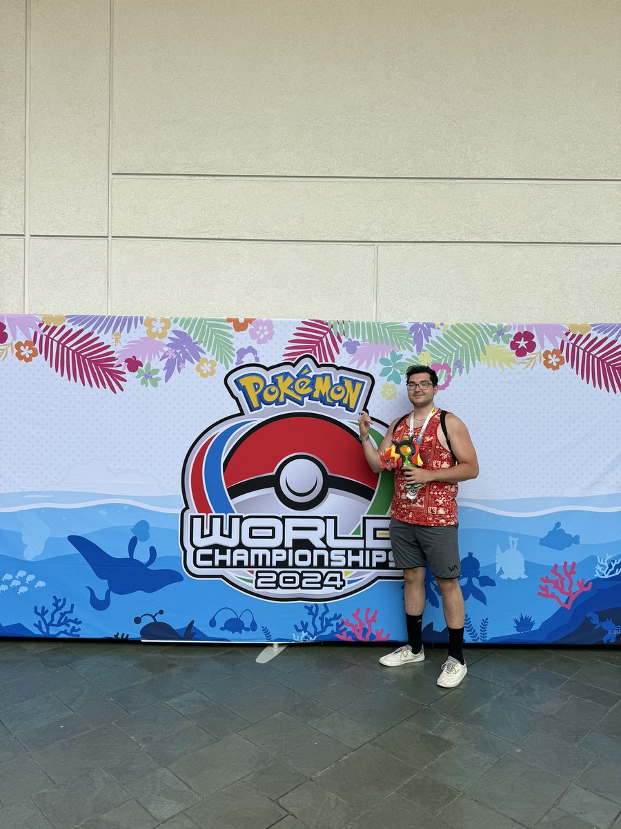 aricbxxiv's tweet photo. Day 2 (7-4, 72nd) at my first Worlds as a competitor. This season I shattered my limits and expectations and worked so hard to get to this point. I don't know what 2025 has in store yet, but I'll be leaving Hawaii and this season behind with the biggest smile on my face :) https://t.co/Z6ZMNZXnZQ