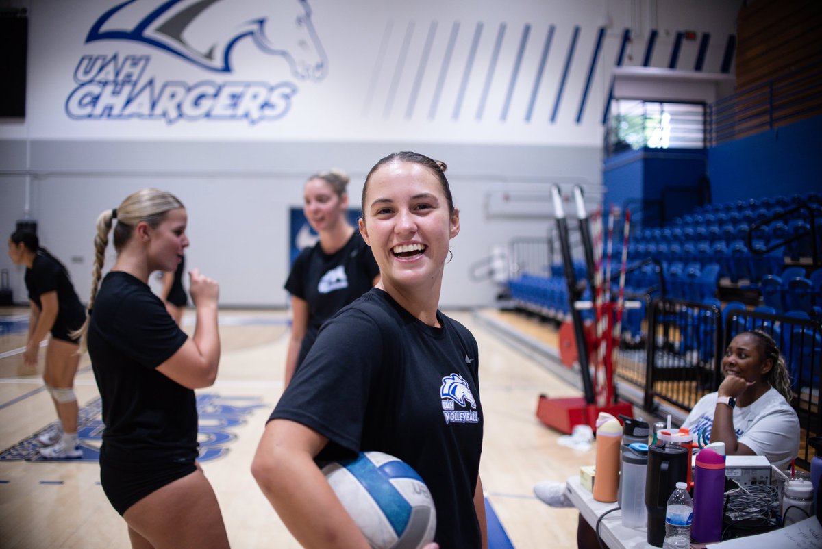 UAHVolleyball's tweet photo. Preseason is here😄 !! https://t.co/yFxzHYuRTM
