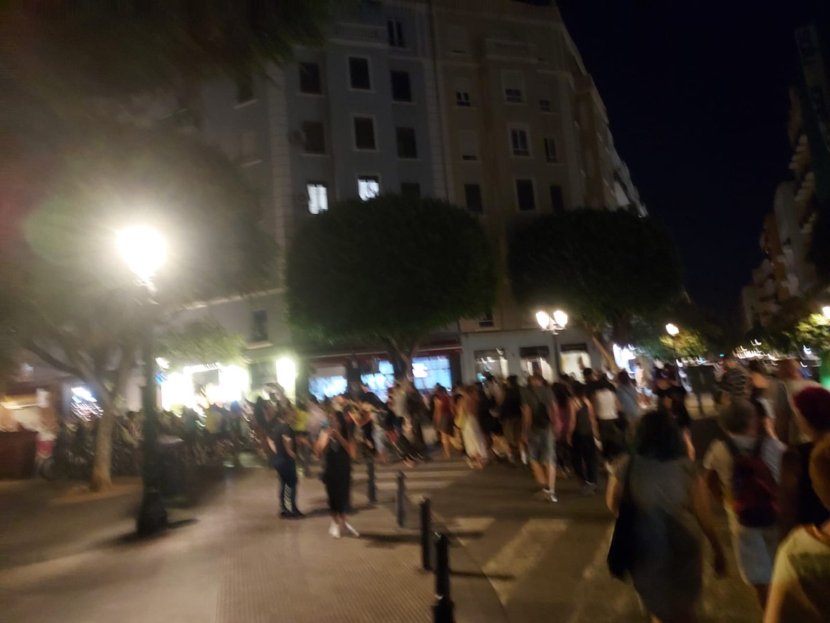 ERPV_Horta's tweet photo. Esquerra Republicana de l'Horta  s'afegeix a la manifestació convocada per @OrgullCriticVLC  després de les agressions de 2 dones trans el passat dia 5
Donem suport a totes les  accions  que defensen els drets i llibertat de totes les persones LGTBIQ+
Cap agressió  sense resposta https://t.co/9eX5NP32V4