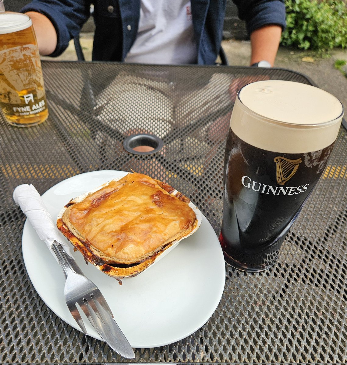 Always get a pie at <a href="/RoscoeHead/">Roscoe Head Pub</a> 👌