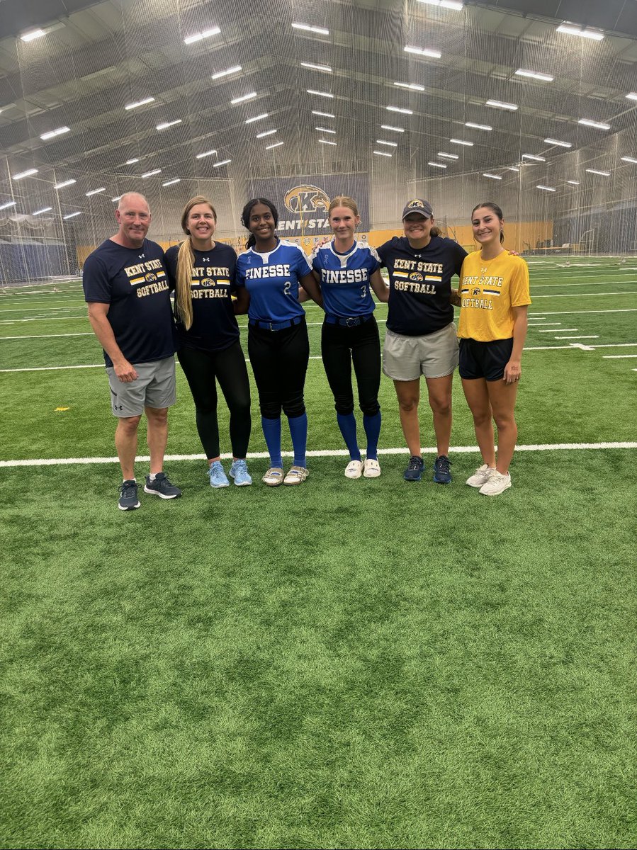 OliviaHaas2026's tweet photo. Thank you @KentStSoftball for hosting an amazing camp today. I appreciate being invited and getting to showcase my skills. I hope to be back for another camp soon and work more with the players and coach’s!! @JeffShaffer23 @Jess_Odonnell88 @alxwhitmore https://t.co/CvNVvToJXH