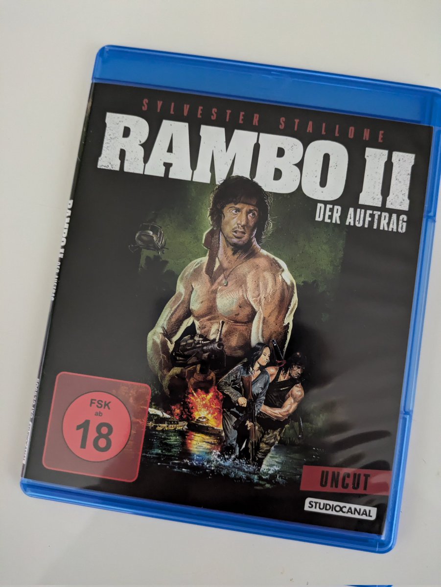 JOHNRAMBO9's tweet photo. #シルベスター・スタローンのメモラビリアブログ
本日のブログ記事
https://t.co/mhLnp9VrX6
我が家の
#シルベスター・スタローン
映像ライブラリー
#SylvesterStallone
Movie Library at my home.
No.547:
#ランボー怒りの脱出
#RamboFirstBloodPart2
Category: BD
Released in DENMARK https://t.co/jWpnBxdEW1