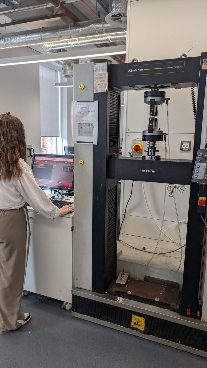 ward_joannae's tweet photo. Throughout the week, Riahanna got a true experience of #biomaterials 🔬 characterisation and #cellculture 🧫 alongside #mechanical testing thanks to our wonderful technician team! 👏🏼
#techniciancommitment https://t.co/9w3DsnIO3N