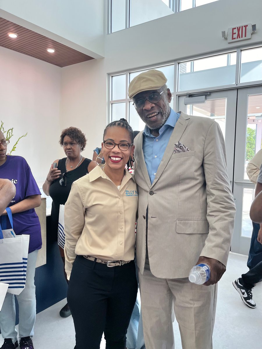 ARMinorityHealt's tweet photo. We were honored to be present last month at the ribbon-cutting of the new Olly Neal Community Health Center, LCCC in Marianna. 

Just like Arkansas Minority Health Commission, the Olly Neal Community Health Center, LCCC is #workingtodayforahealthiertomorrow

#AMHC https://t.co/1tZCCIUeRp