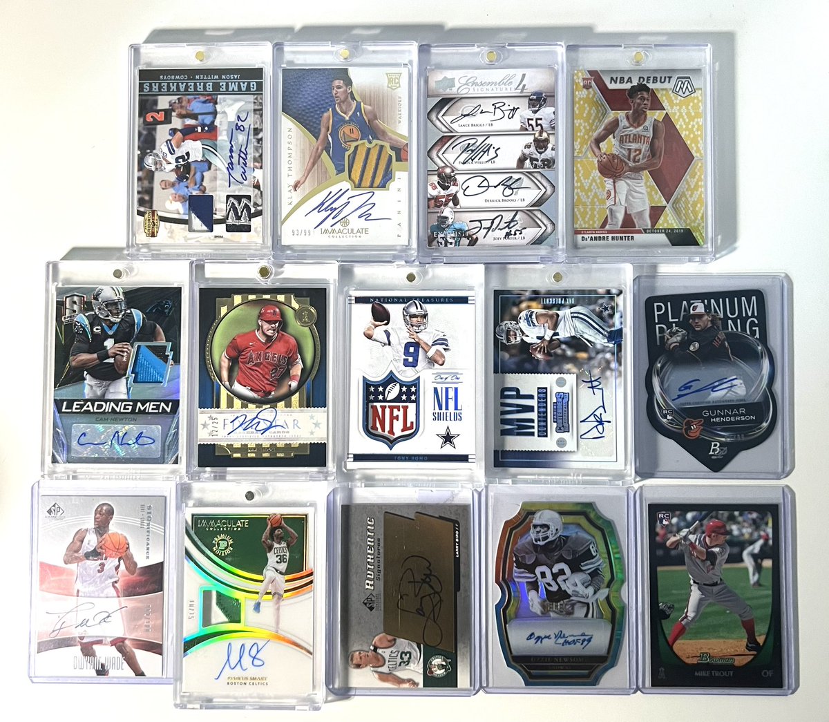NoHoldsCards's tweet photo. 🚨🚨🚨 MEGA SALE 🚨🚨🚨

Reply/DM For Prices 🤝

Every card that sells TONIGHT, I add $3 to the pot. One random RTer gets the pot tomorrow 👀

If 25 cards sell, someone who RTs gets $75🔥

Let’s make some deals tonight 🤙🏻 https://t.co/8WTr7Nip19