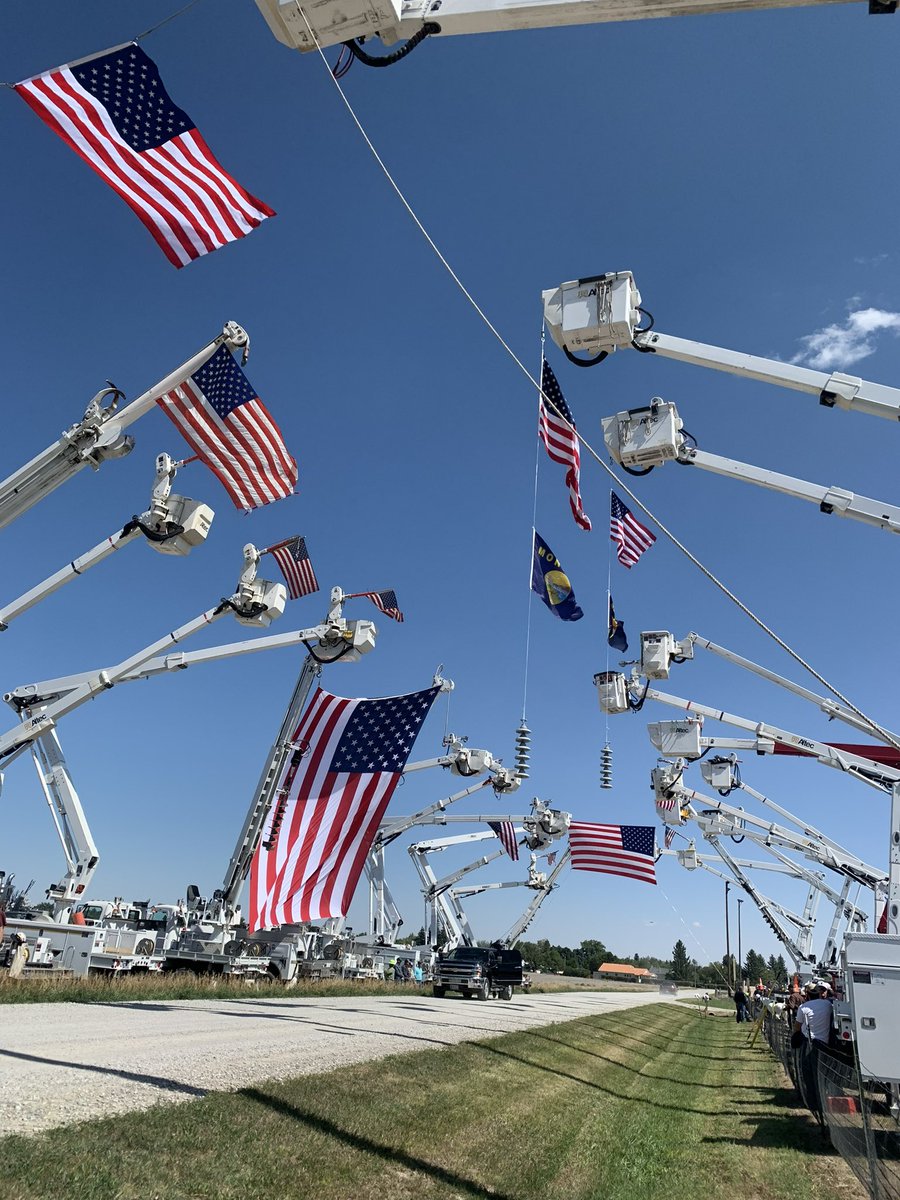 jason_nosajdeff's tweet image. A sobering fact is people don’t always make it home from work in this world. Pretty proud of these coops for showing our condolences for this young man.