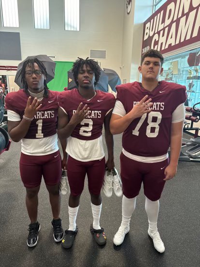 4️⃣’s 🆙 Sherman Bearcat ‘25’s
#C4Family 

<a href="/Kanebowen7/">Kanebowen ⭐️⭐️⭐️</a> LB/ATH 
<a href="/mikahhunt/">Mikah Hunt.</a> WR
@MichaelGillum78 OL

<a href="/joshaleman33/">Joshua Aleman</a>  Let’s Get it 

#RecruitTEXOMA
