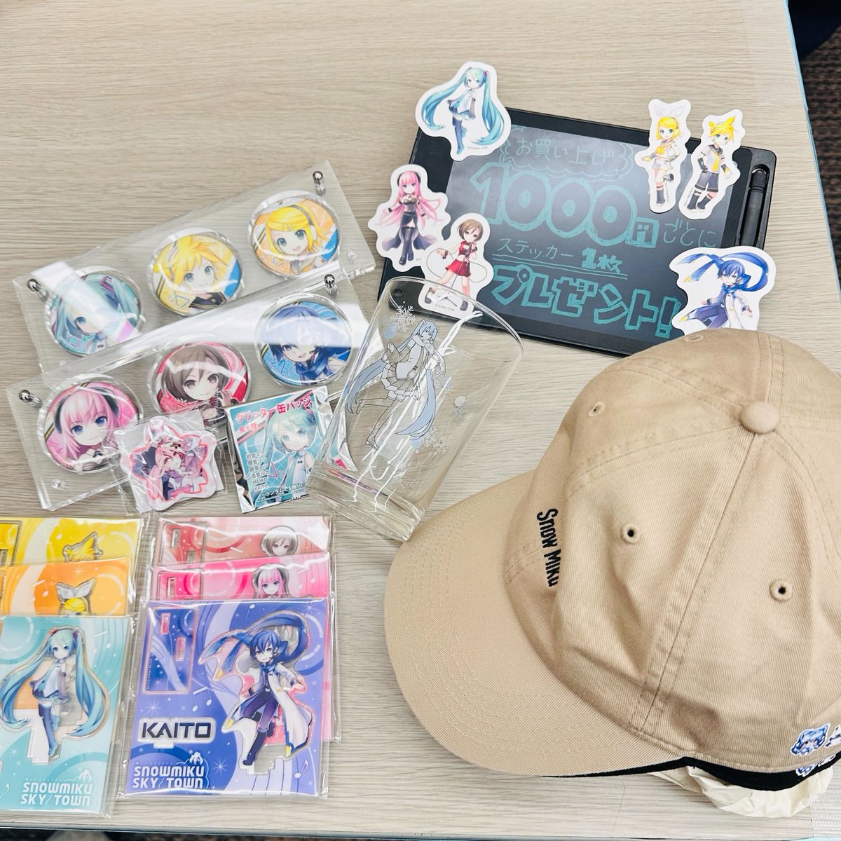 巡音ルカ　缶バッジセット　雪ミクスカイタウン 雪ミク スカイタウン】 マジカルミライ福岡最終日！「雪ミク スカイ