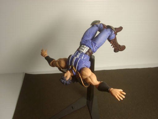 ユリア•レフチェンコ、既視感あると思ったら南斗水鳥拳のレイだった