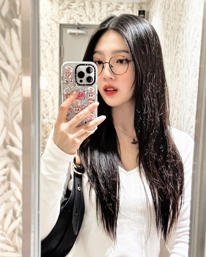 ㅤ 

Proof of life! Good morning, lovies. 

ㅤ