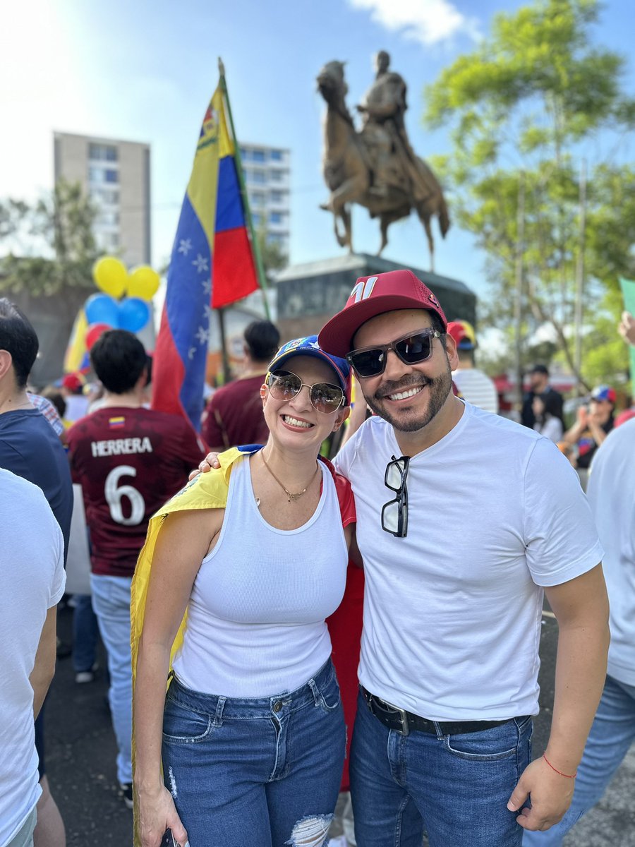 reporteroUKNY's tweet photo. Por #Venezuela #hastaelfinal 🇻🇪 #venezolanosporelmundo #venezolanosenguatemala @MariaCorinaYA 🫶🇻🇪 https://t.co/s7rVa9Ofdp