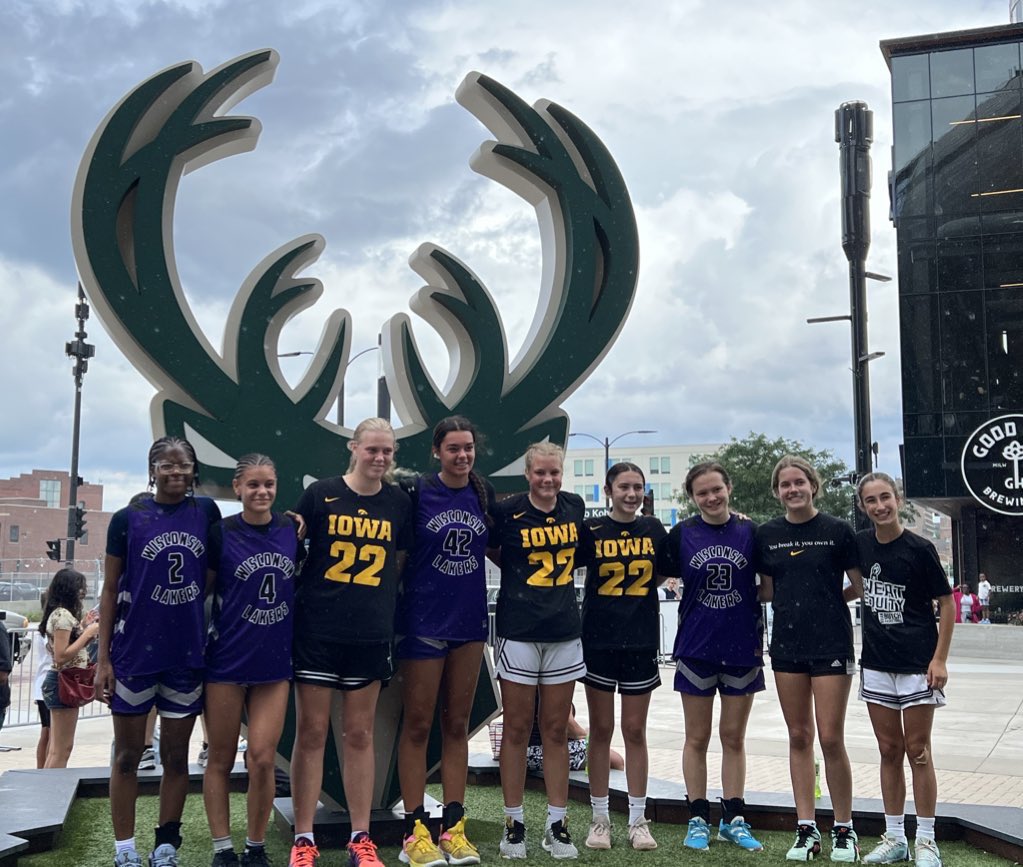 Kyleigh Grass (@kyleighgrass_29) on Twitter photo Met up with some fellow Lakers <a href="/HoopItUp/">Hoop It Up</a>
<a href="/WisconsinLakers/">Wisconsin Lakers</a>
<a href="/mikemillsnc/">Mike Mills WBB College Recruiting</a> Met up with some fellow Lakers <a href="/HoopItUp/">Hoop It Up</a>
<a href="/WisconsinLakers/">Wisconsin Lakers</a>
<a href="/mikemillsnc/">Mike Mills WBB College Recruiting</a>